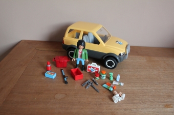 Playmobil dierenarts auto 5532